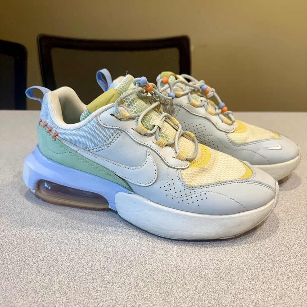 Nike Air Max Verona Photon Dust Pale Blue Green White Women’s Size 8